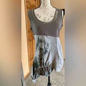 Angels Never Die Sz 2 Olive/Gray Sleeveless Top with Beaded Neckline
